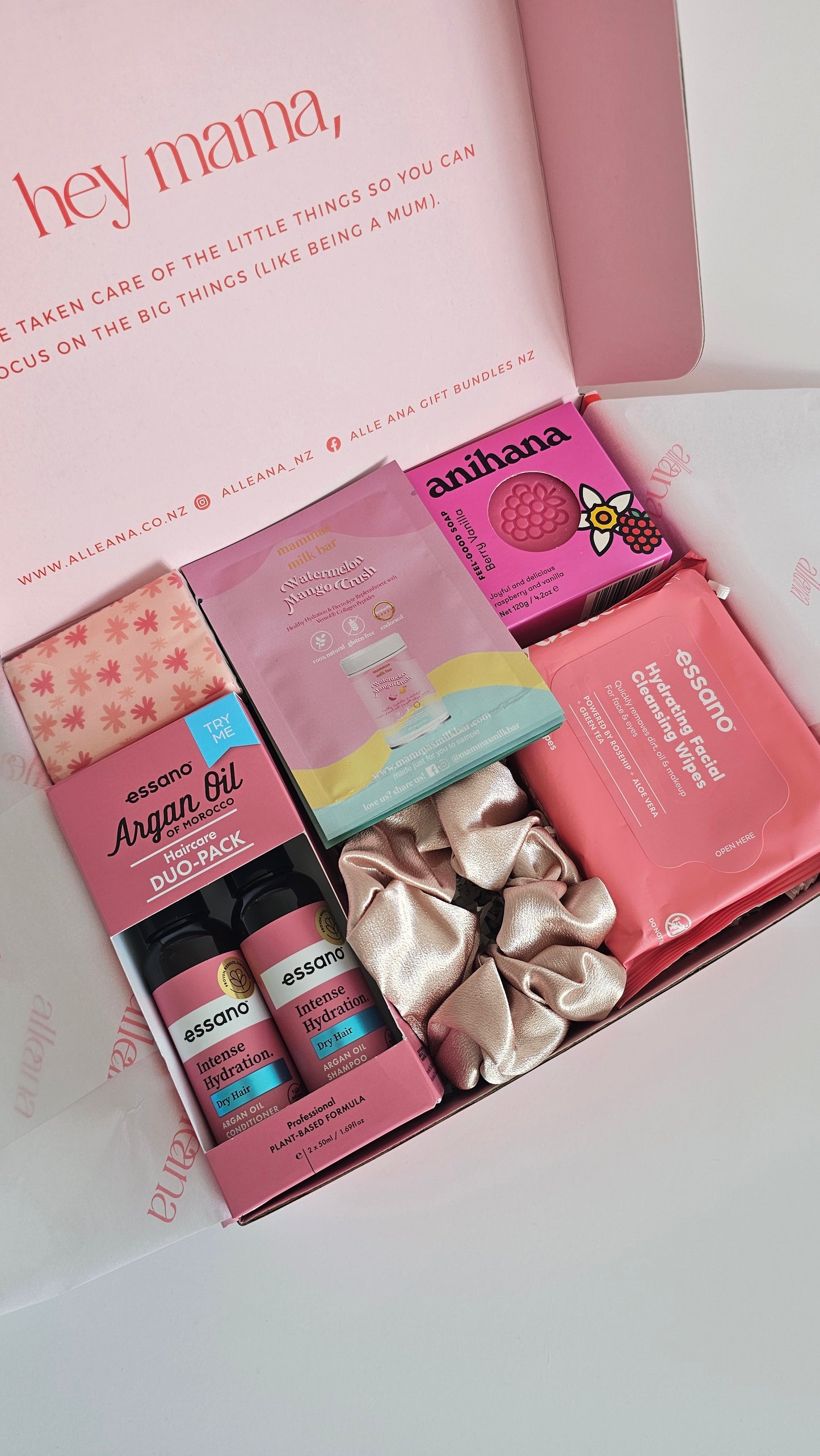 Alle Ana ready for birth hospital bag bundle gift
