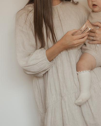 Lila Jasmine Apricot + Dark Chocolate Milk Support Lactation Bars