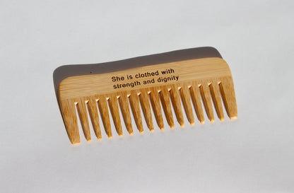 Wooden birth comb with engraved Alle Ana text
