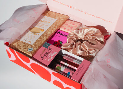 Luxury hospital bag essentials gift box for mums NZ