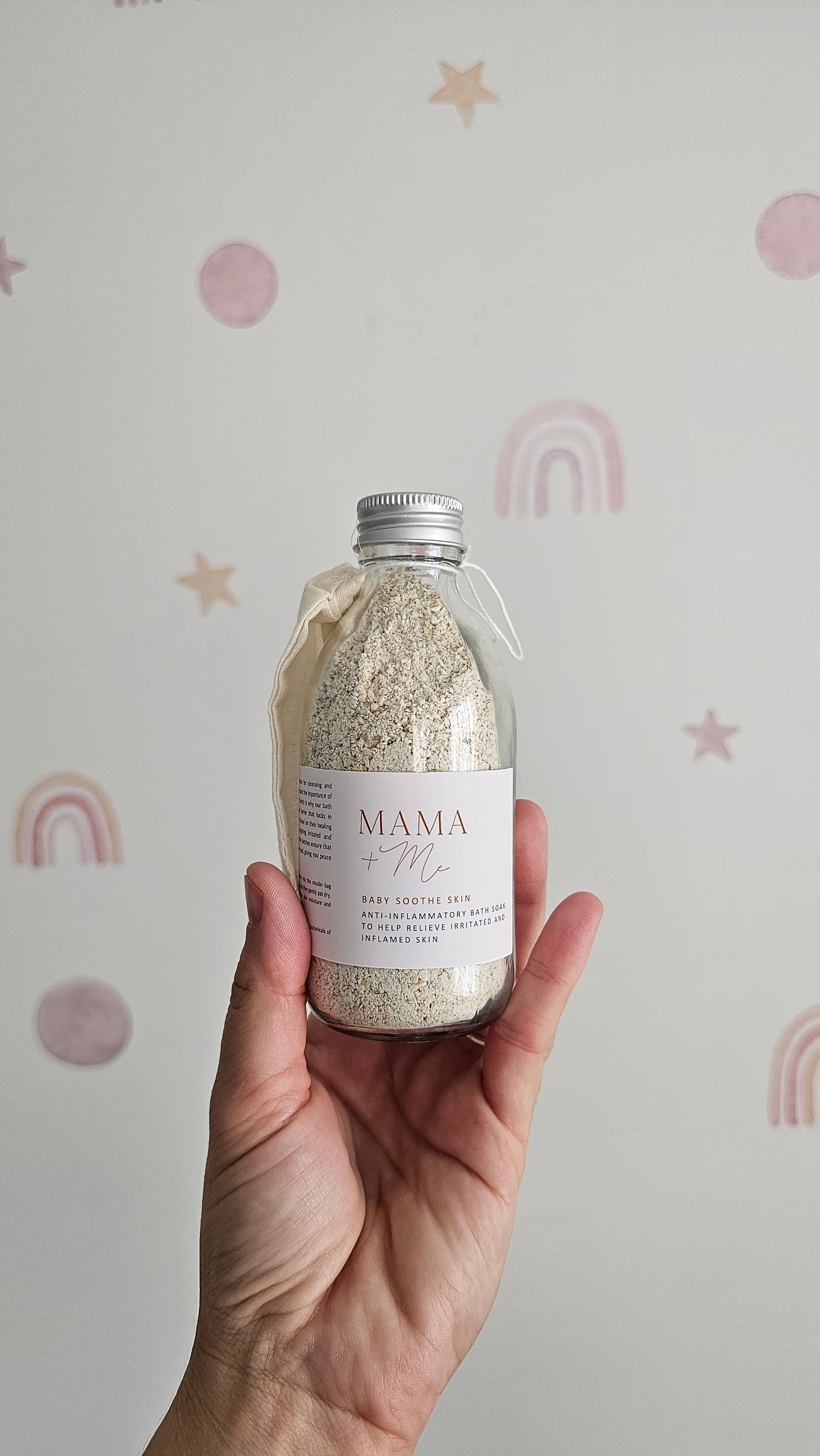 Baby soothe soak jar showing label detail